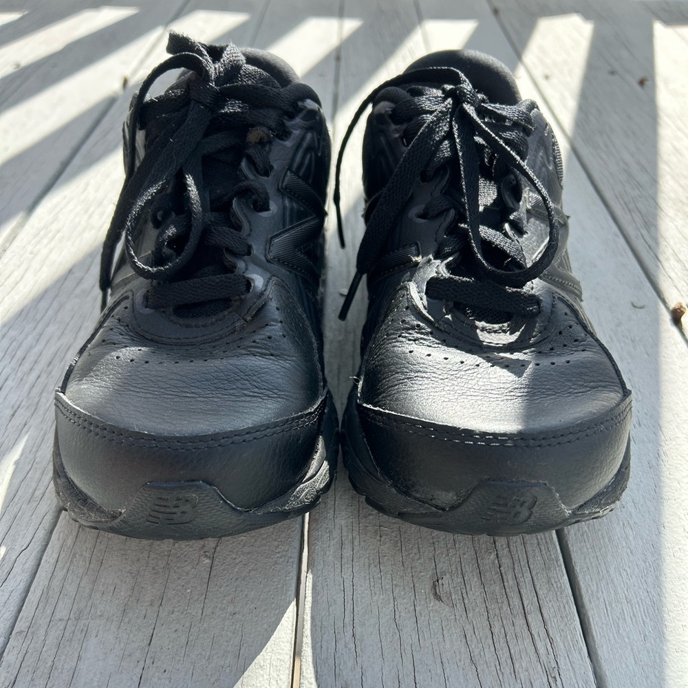 New Balance Walking Shoes - Picture 3 of 10